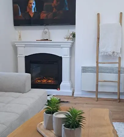 Apartment Grey Igloo