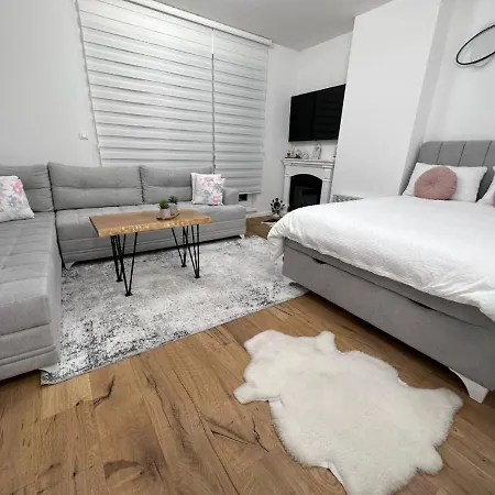 דירה Grey Igloo *