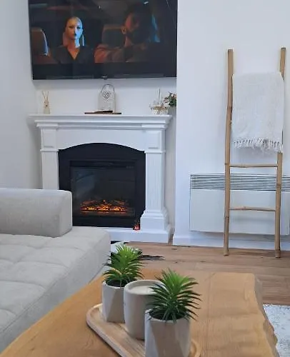 Apartment Grey Igloo