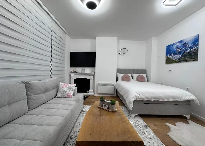 Grey Igloo Bjelašnica