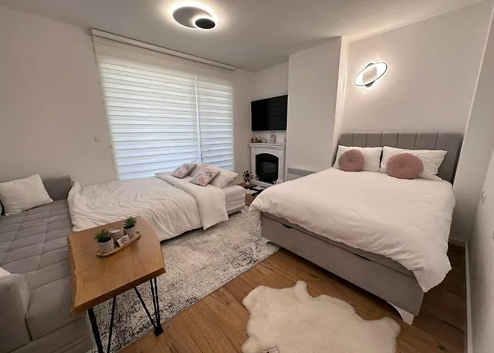 Grey Igloo Apartment *