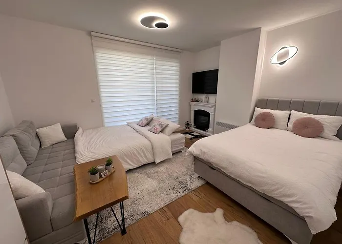 Grey Igloo Apartment *