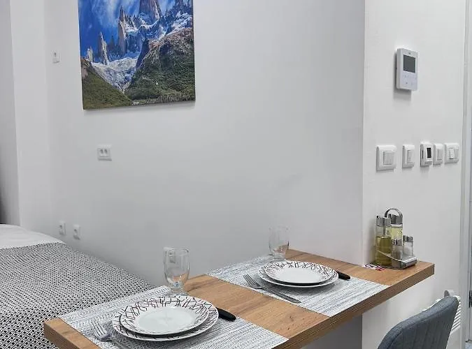 Apartment Grey Igloo *