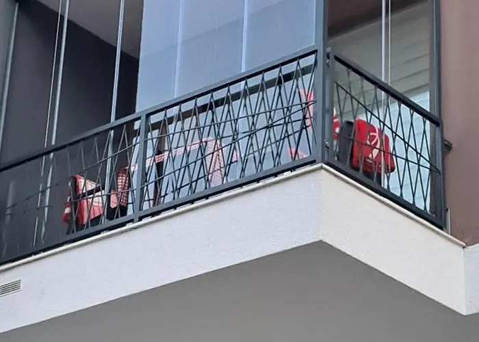 Apartment Grey Igloo